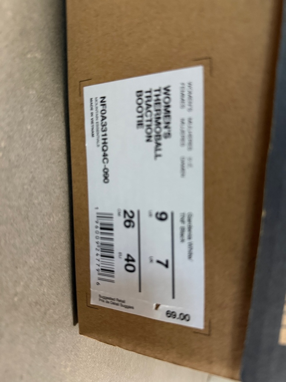 The North Face White and Black Quilted Slip-On Slippers - Picture 2 of 2